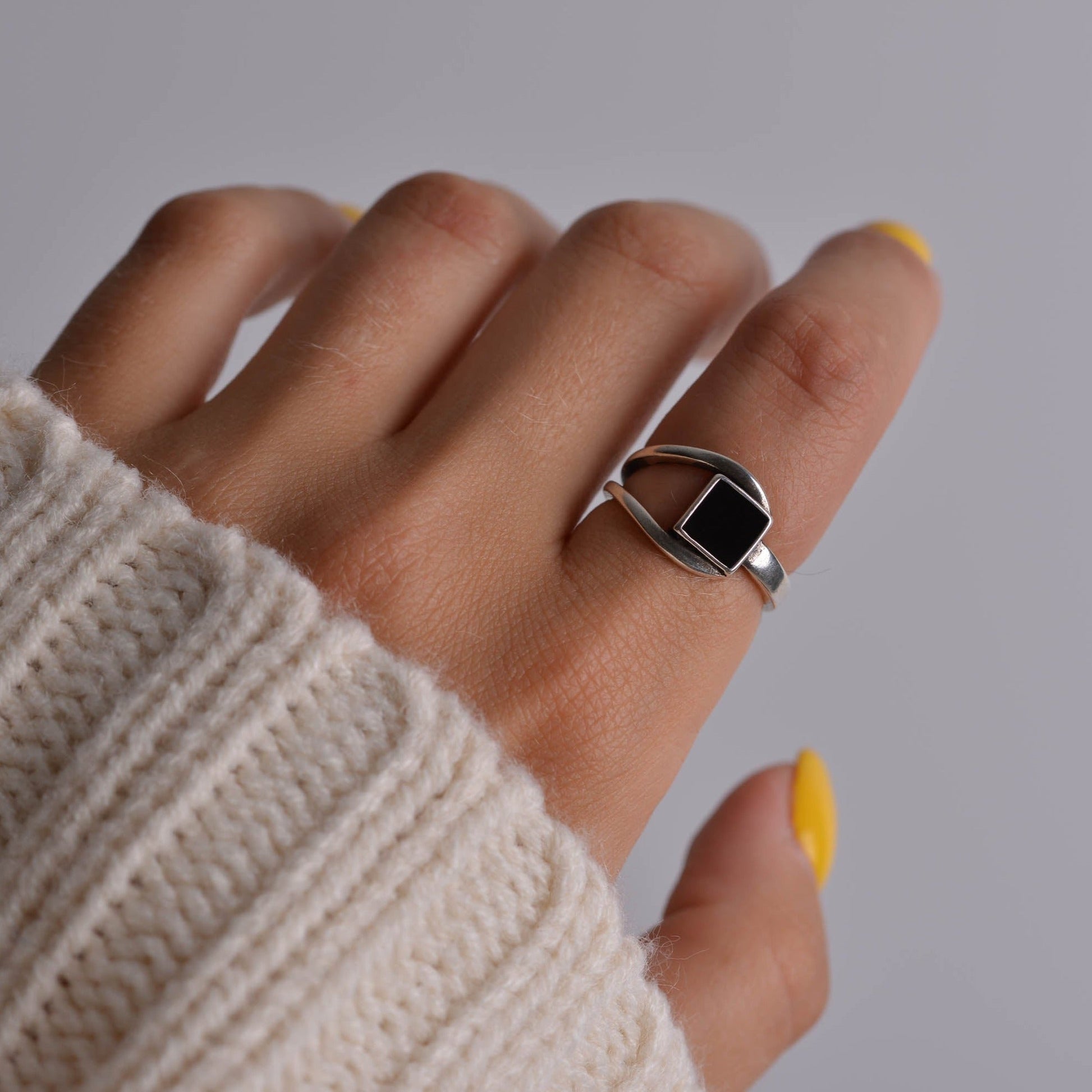 Black Onyx Chain Silver Ring