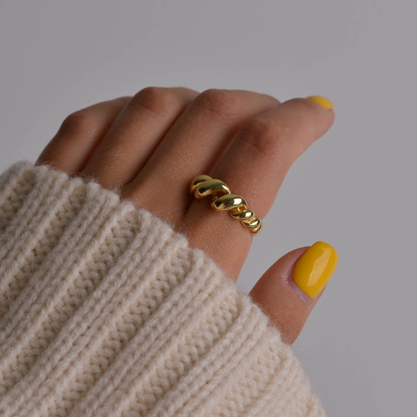 Dainty Chunky Metal Gold Ring