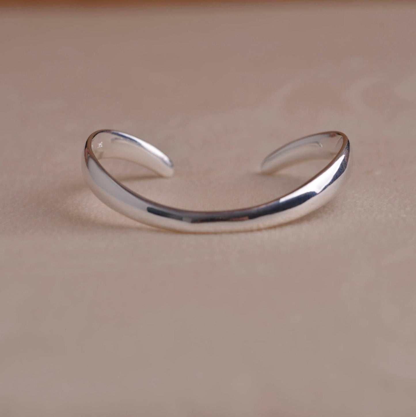 Gaby Silver Chunky Bangle