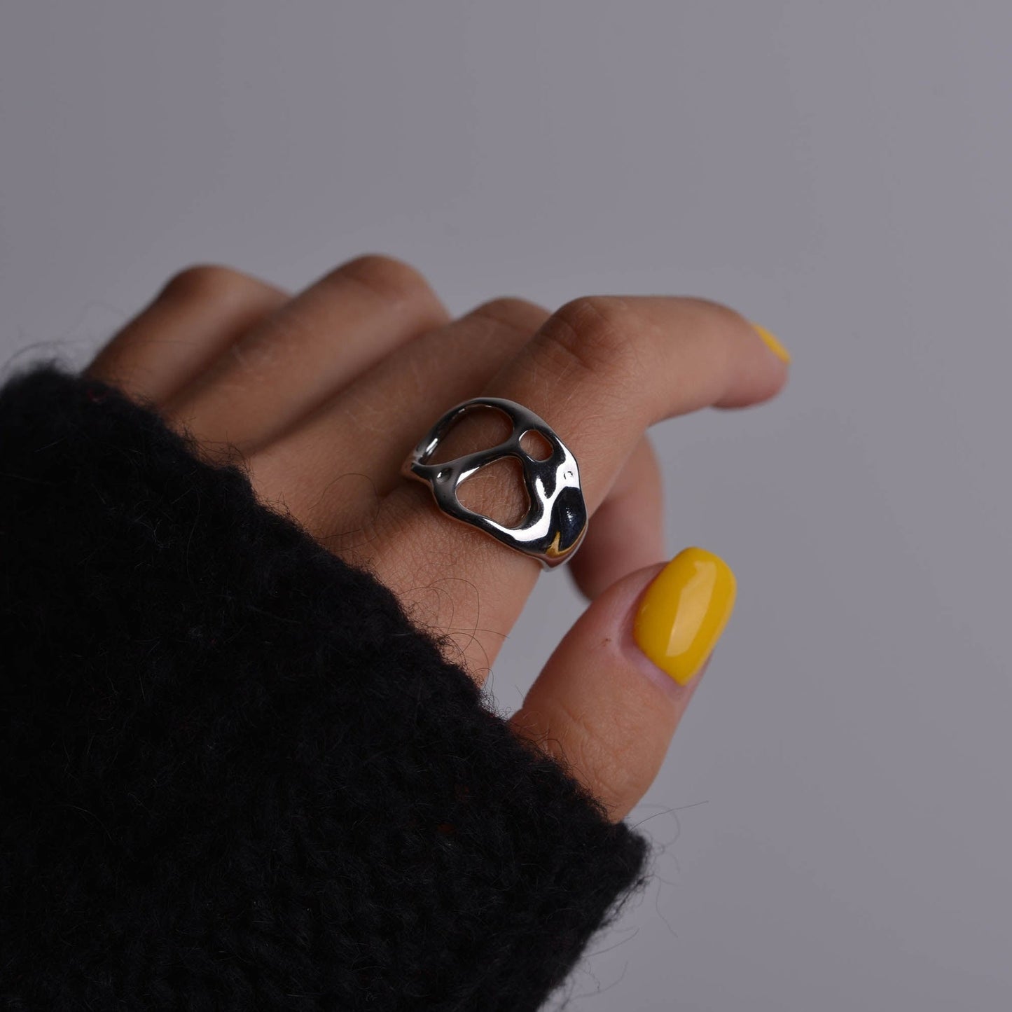 Geometric Irregular Abstract Rings