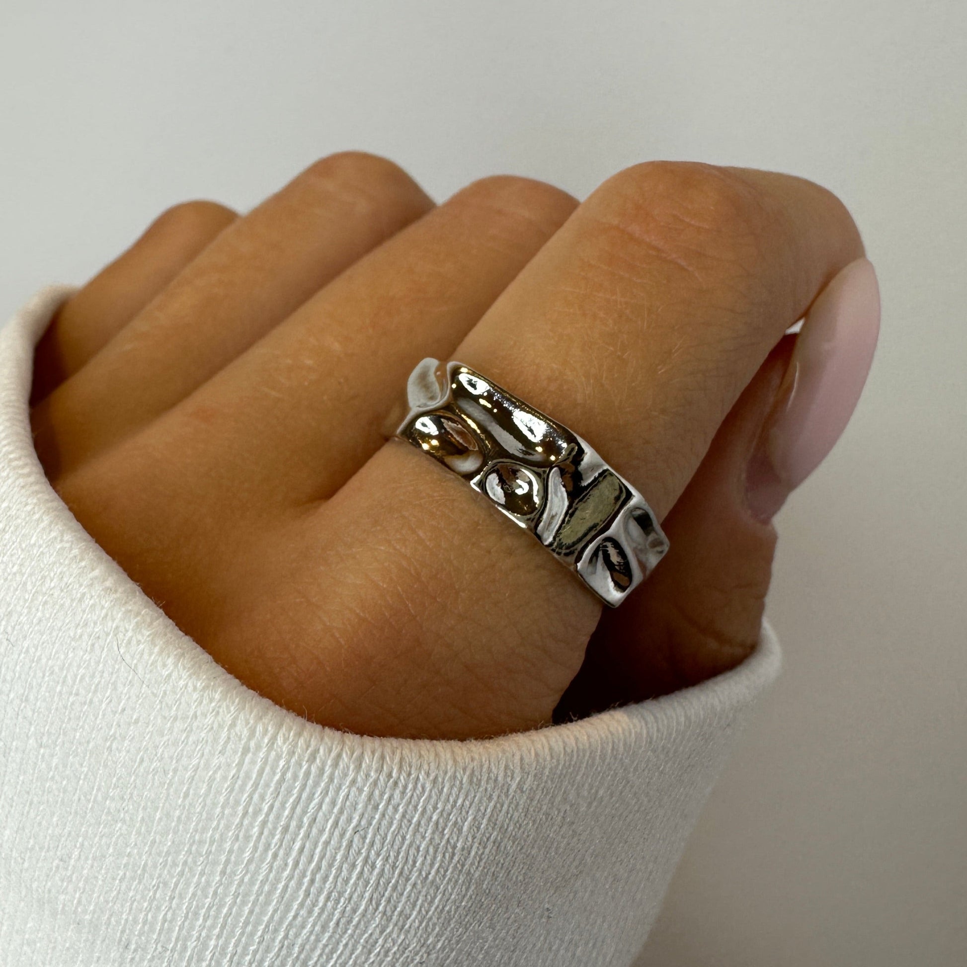 Hammered Liquid Metal Texture Silver Ring