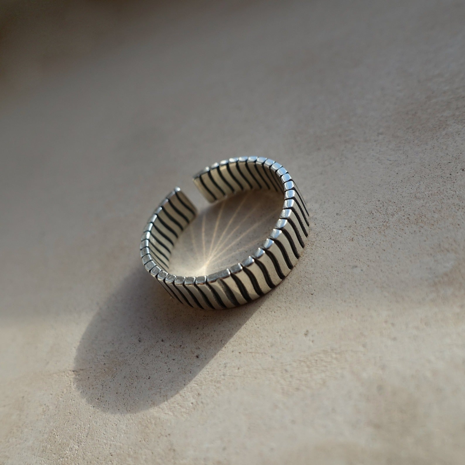 Silver Band Dainty Chunky Ring