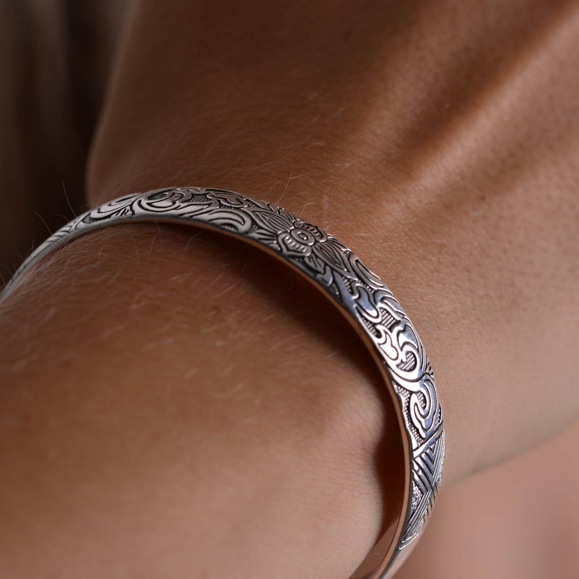 Silver Lotus Bracelet 2