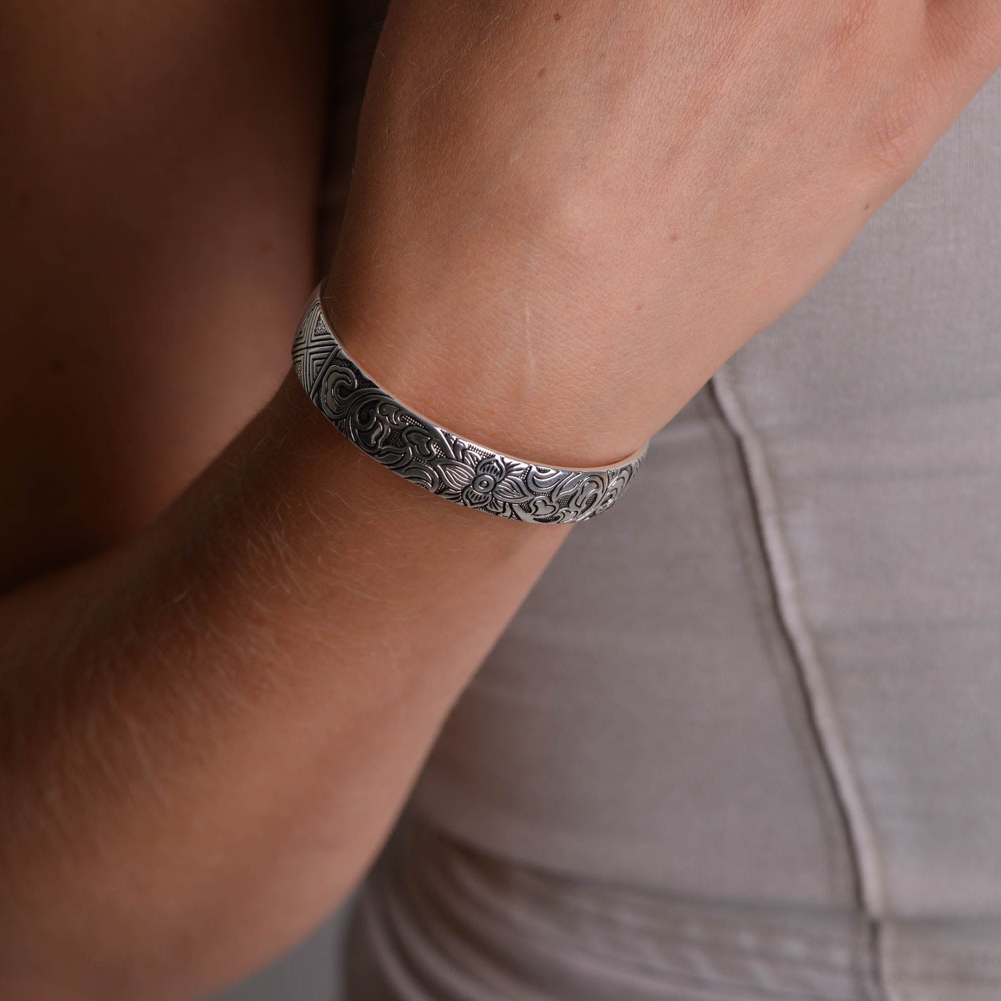 Silver Lotus Chunky Bracelet Bangle