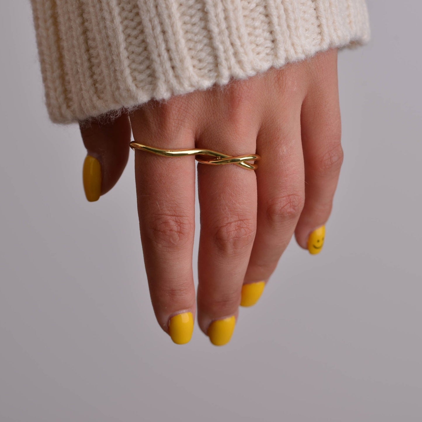 Stunning Two Finger Gold Ring
