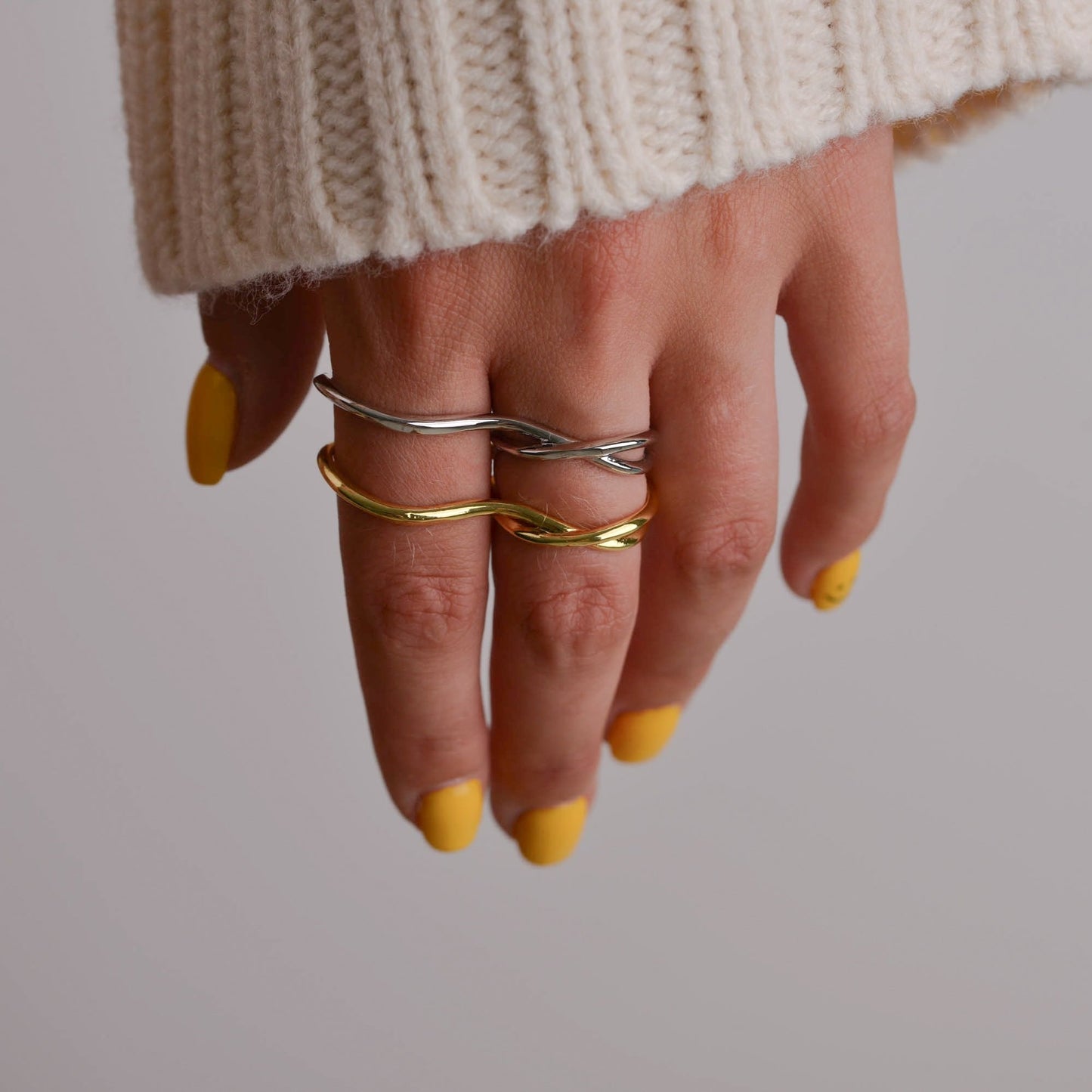 Stunning Two Finger Ring