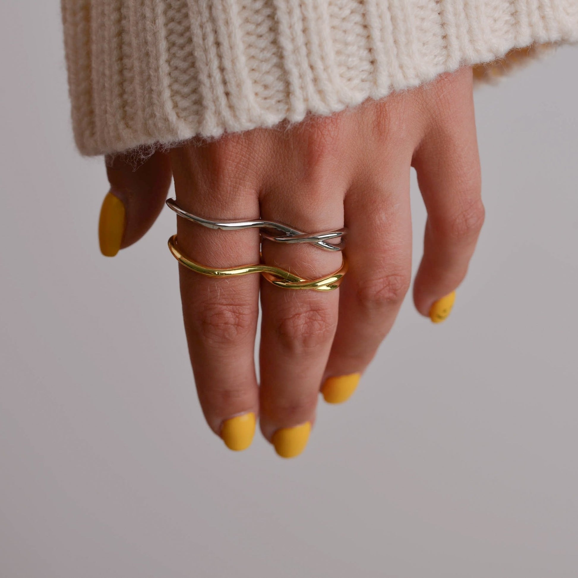 Stunning Two Finger Ring