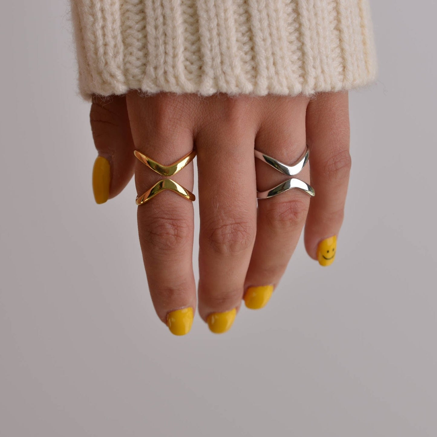 Twisted Criss Cross Ring