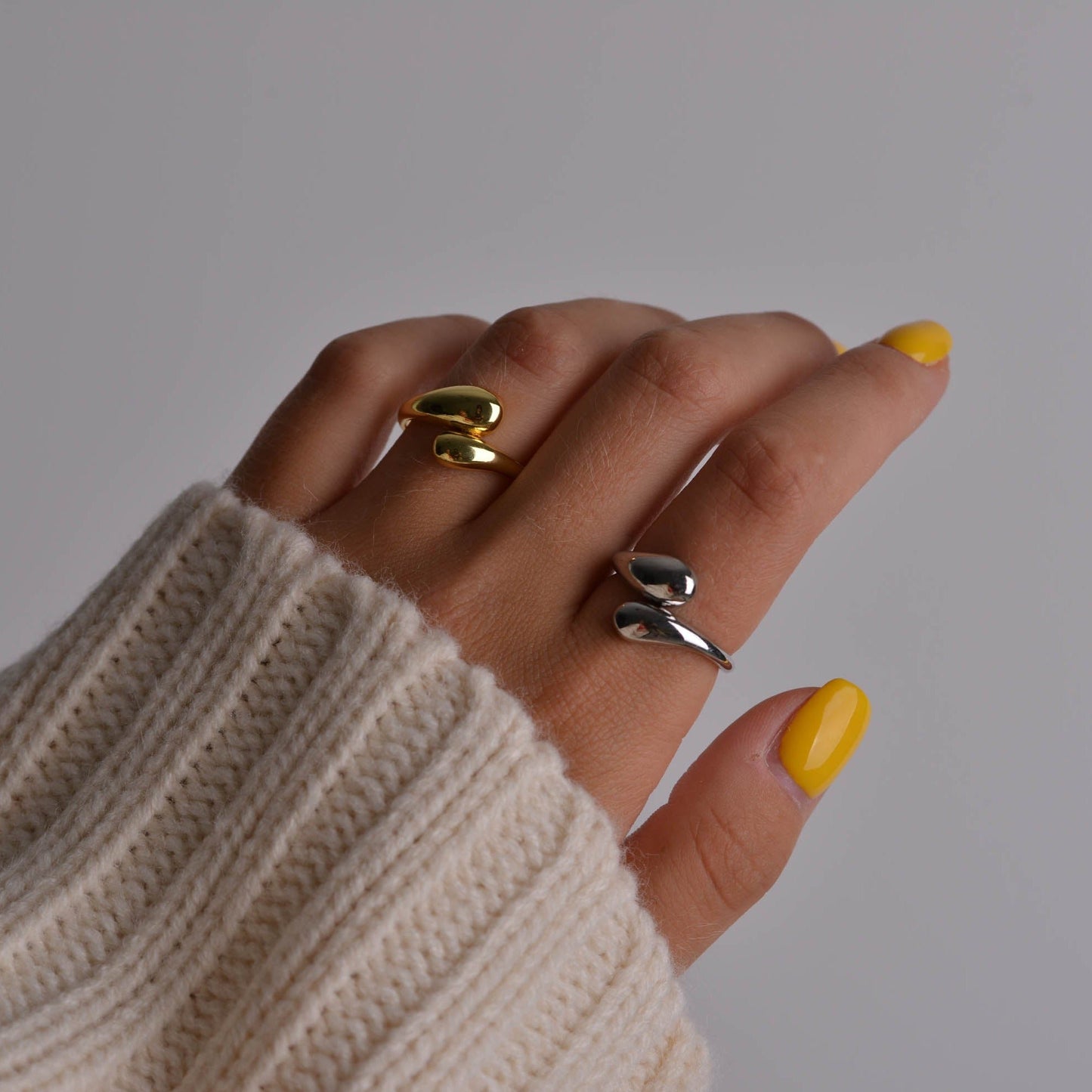 Twisted Dangle Drop Ring