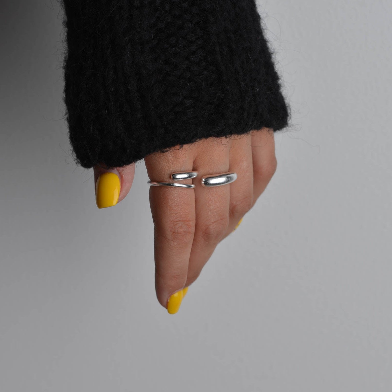 Unique 2-Finger Ring