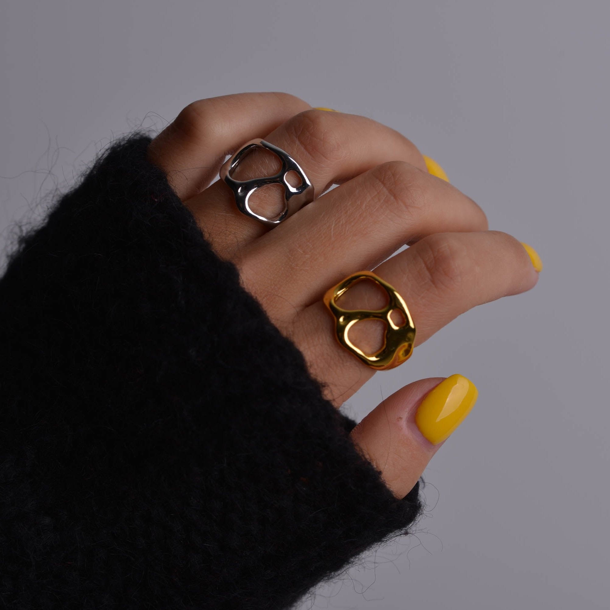 Geometric Irregular Abstract Rings