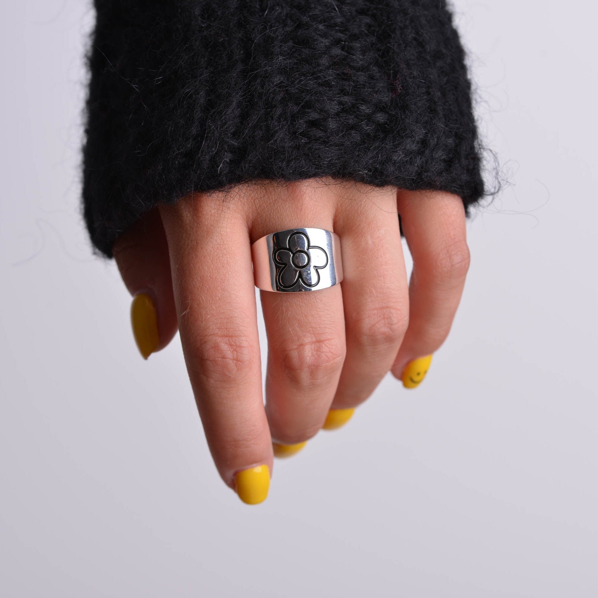 Daisy Flower Silver Ring