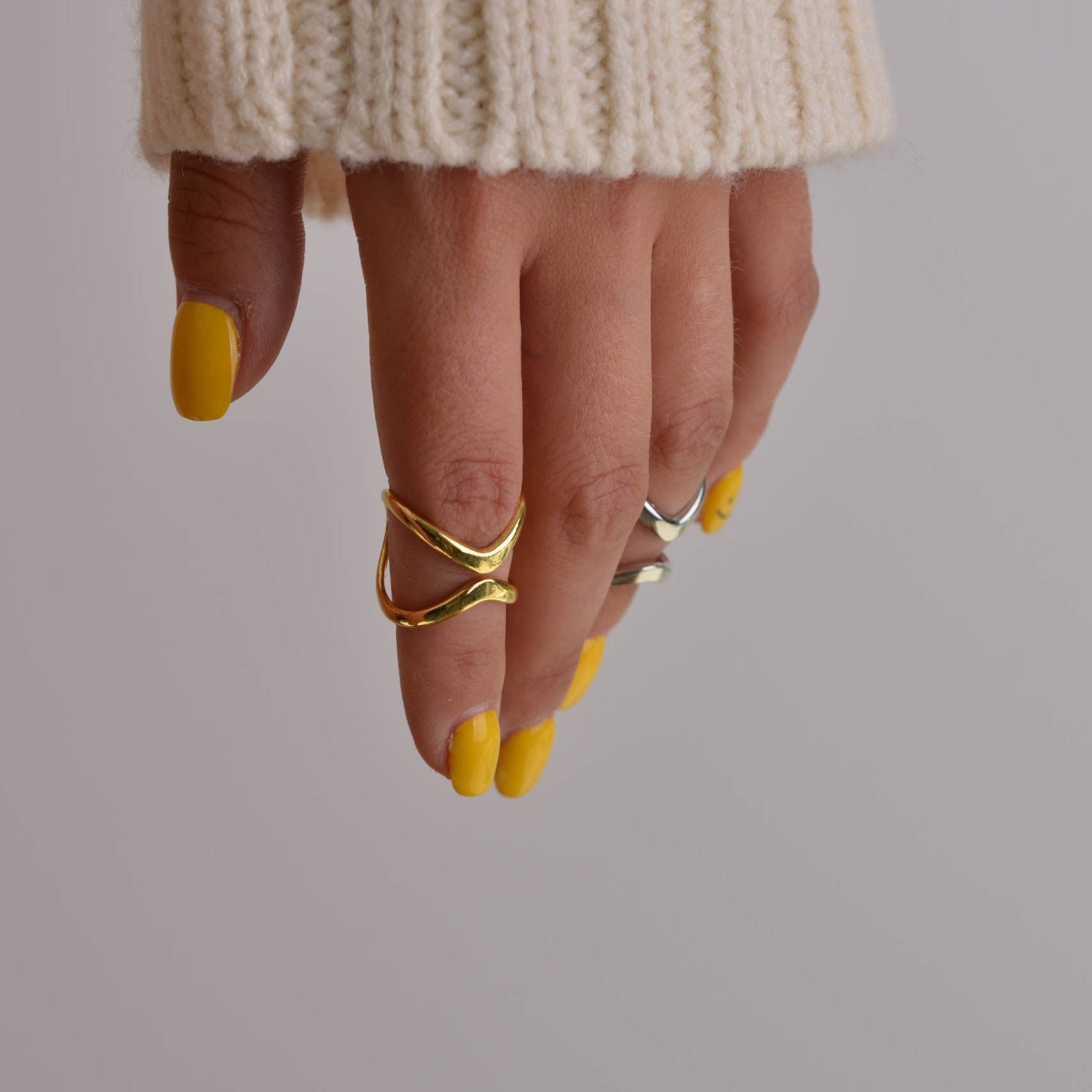 Twisted Criss Cross Ring