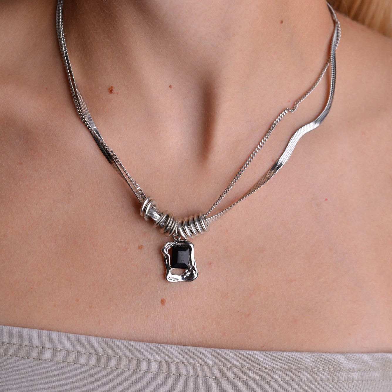 Silver Onyx Pendant Necklace