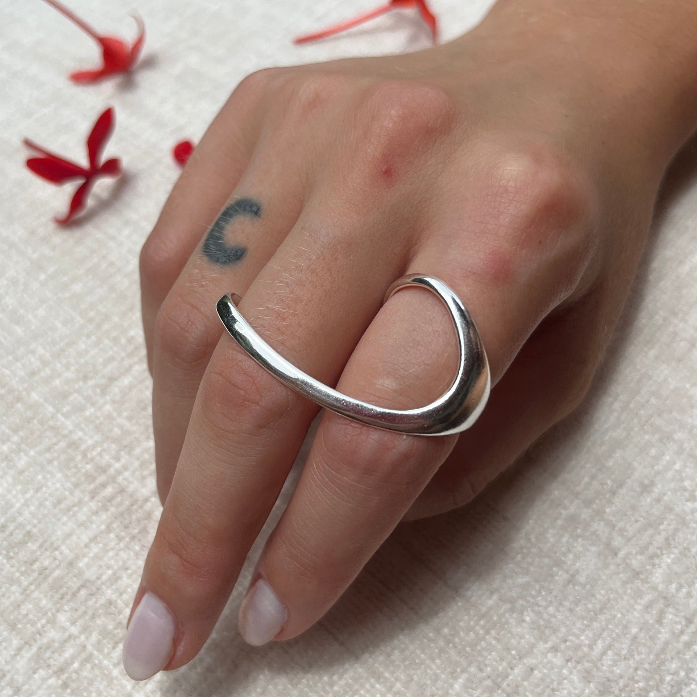 Elegant Two-Finger Silver Ring