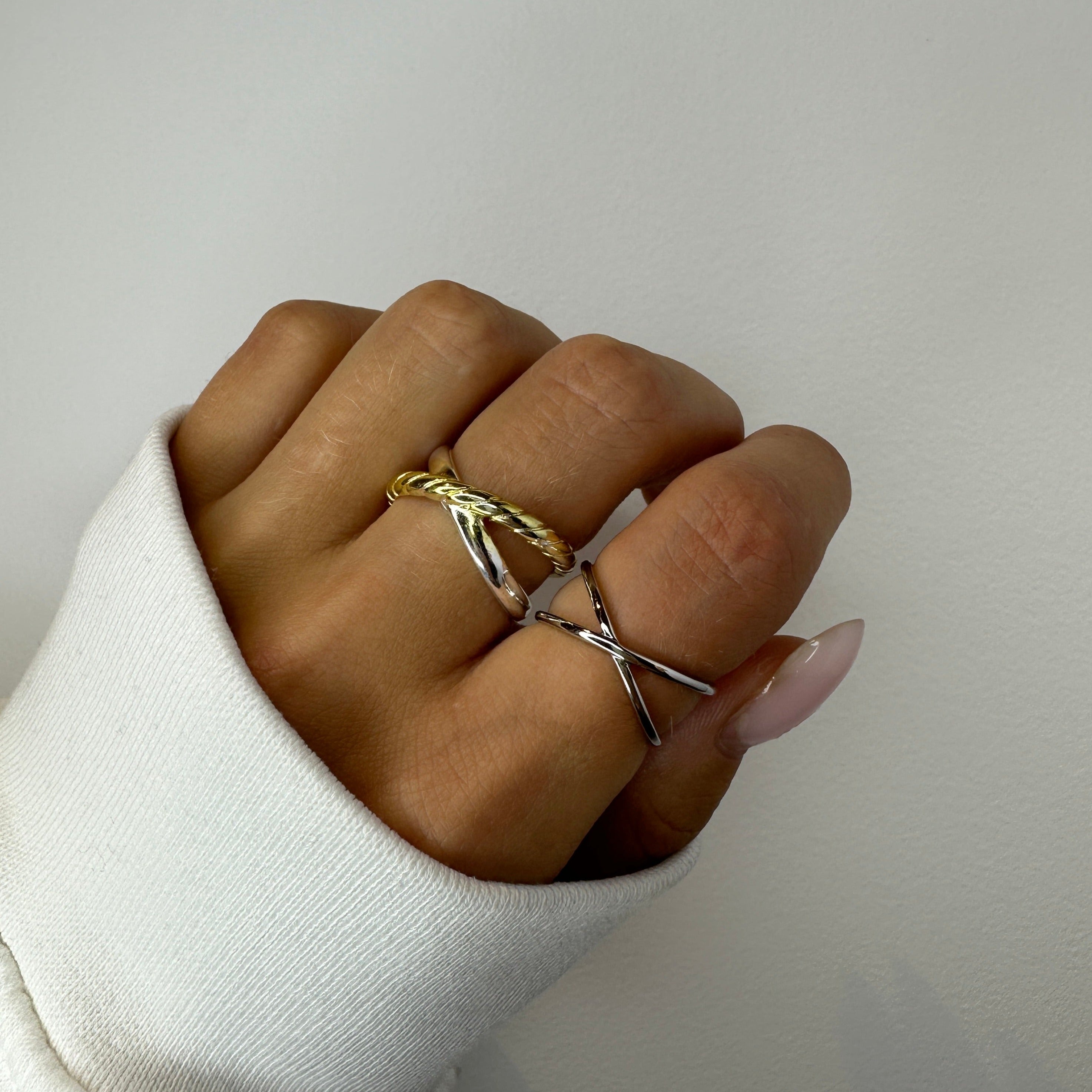 Twisted Silver Thin Ring